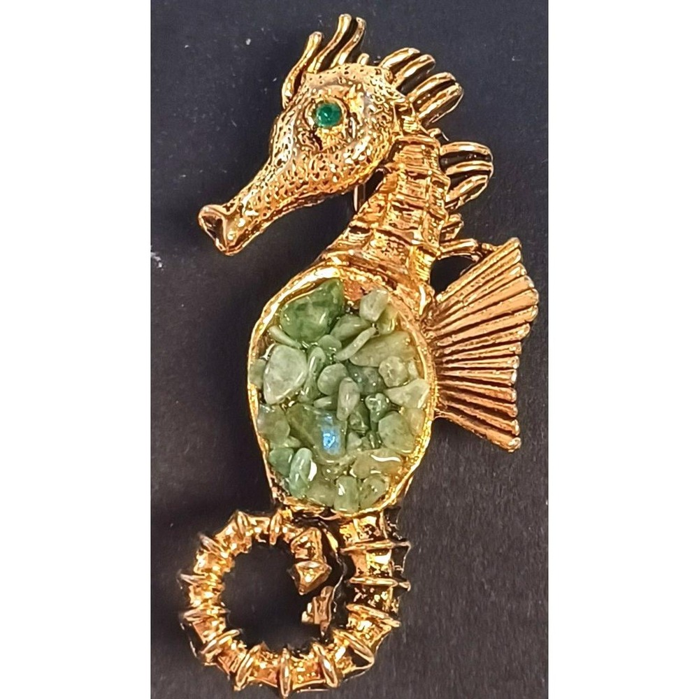 Vintage Gold Tone‎ Seahorse Brooch Pin Green Jade Chip Belly Costume Jewelry